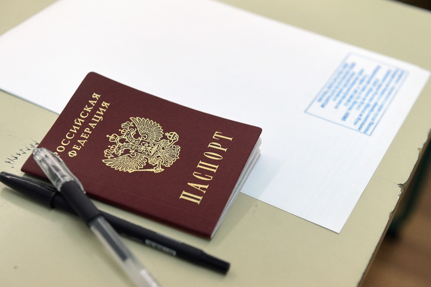 Moscova continuă să împartă pașapoarte rusești în regiunile ocupate din Ucraina. Câți locuitori au primit cetăţenie rusă