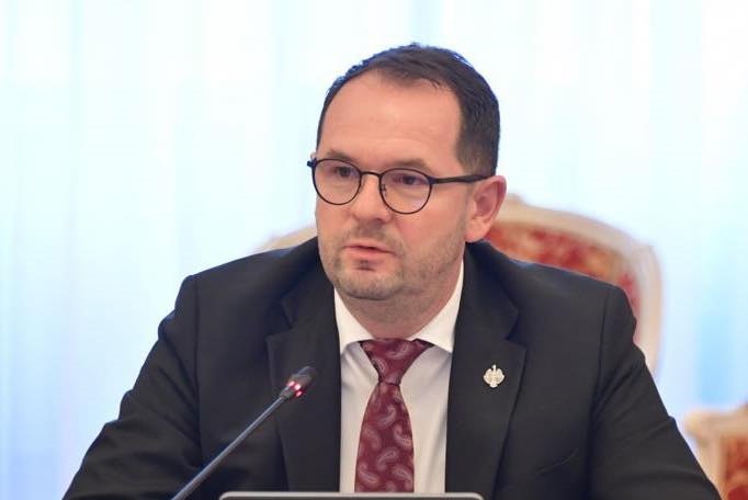  Senatorul Claudiu Mureşan demisionează din USR. „Energia consumată pe lupte interne, mai mare decât cea folosită pentru proiecte”