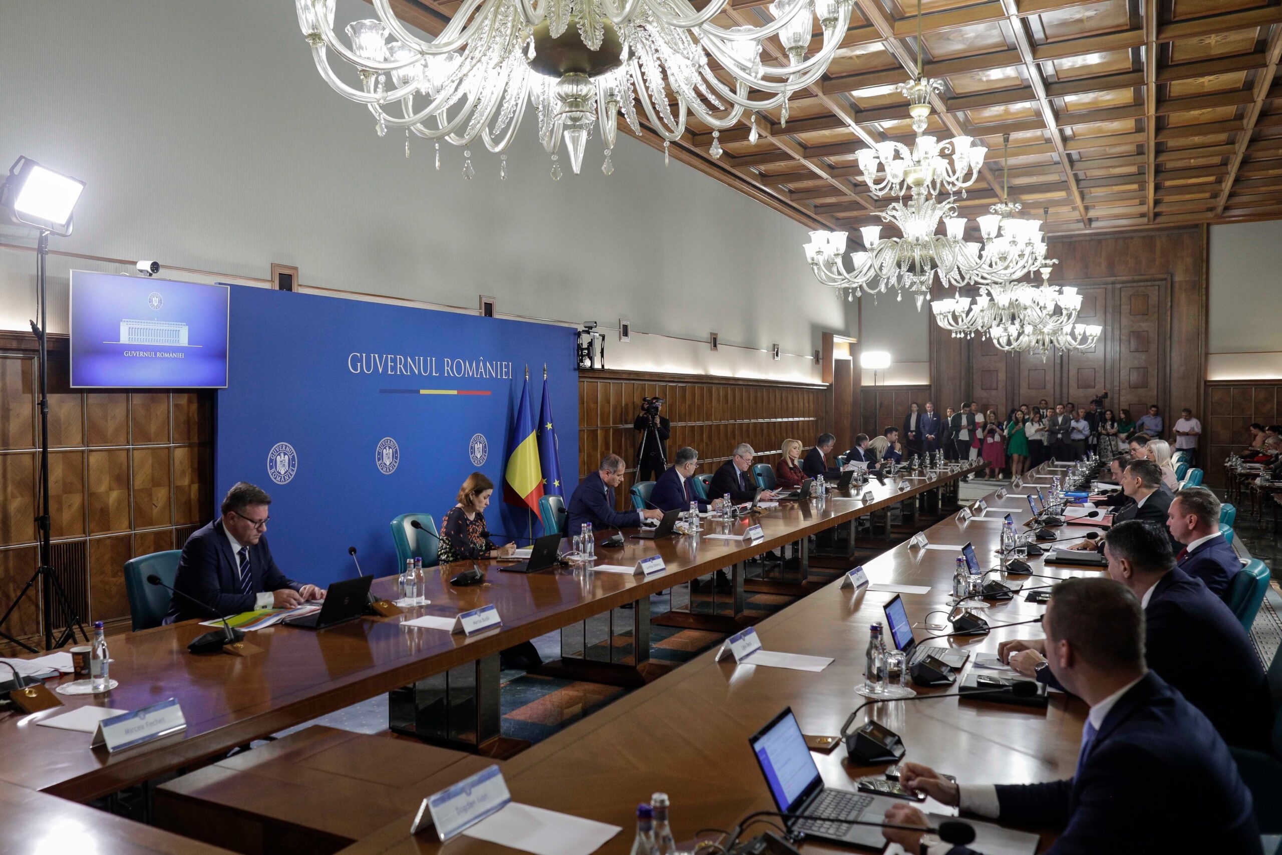  România a depus cererea de modificare a PNRR. Guvernul elimină 4 investiții și modifică 70 de măsuri