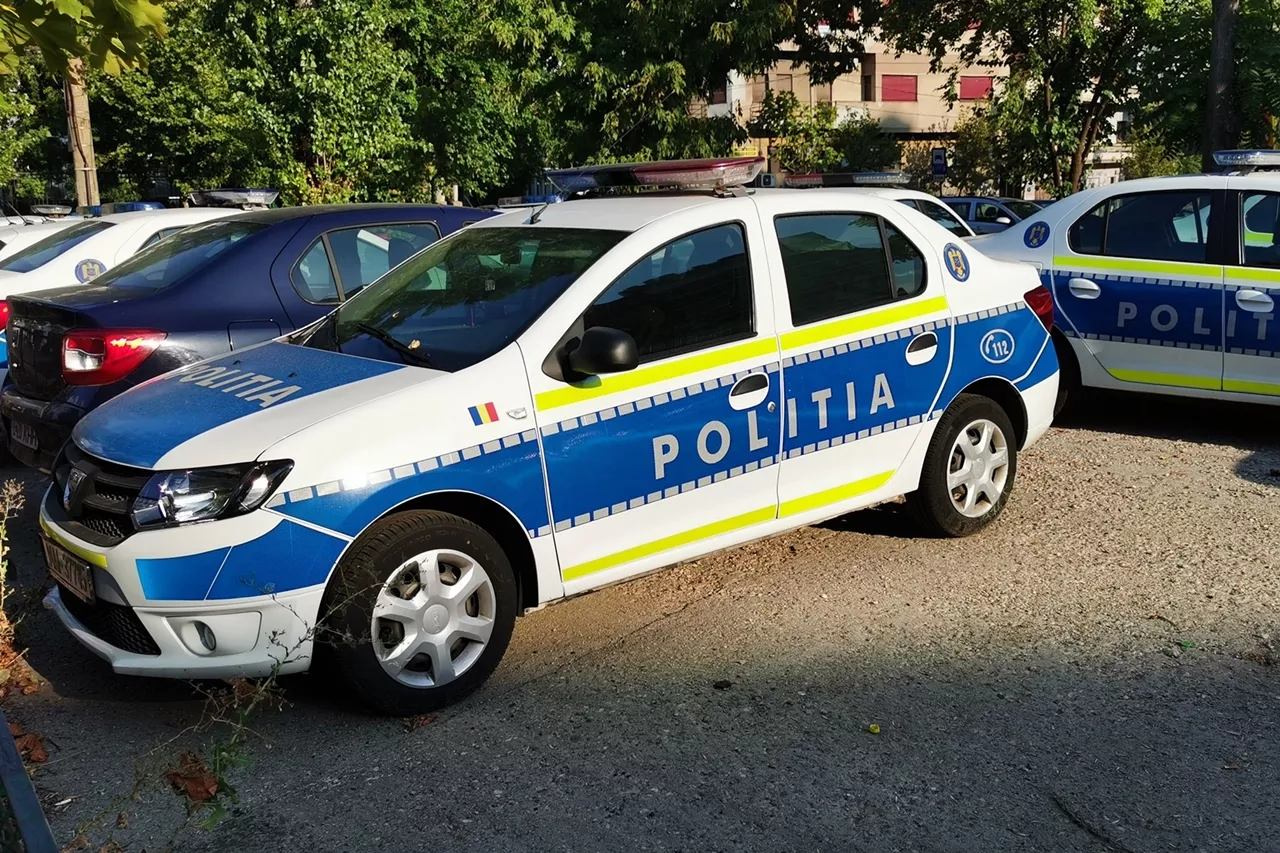  Un șofer beat și drogat a ucis o femeie, a rănit o alta și a lovit cinci mașini parcate, la Popești Leordeni